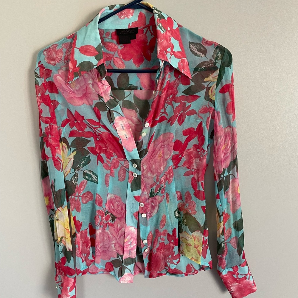 Jeans Votrenom floral button down 100% silk shirt size small